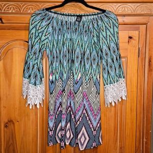 WinWin Half Sleeve Lace Trim Tunic Size S-M